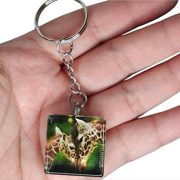 Vintage Giraffe Godly Proverbs Keychain - Picture 1 of 4